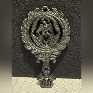 Vintage Black Cast Iron Eagle Brand Trivet MT-13